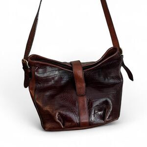 Earth Bags Genuine Brown Leather Shoulder Bag